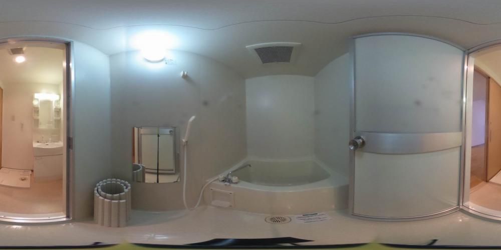 �o�X���[��